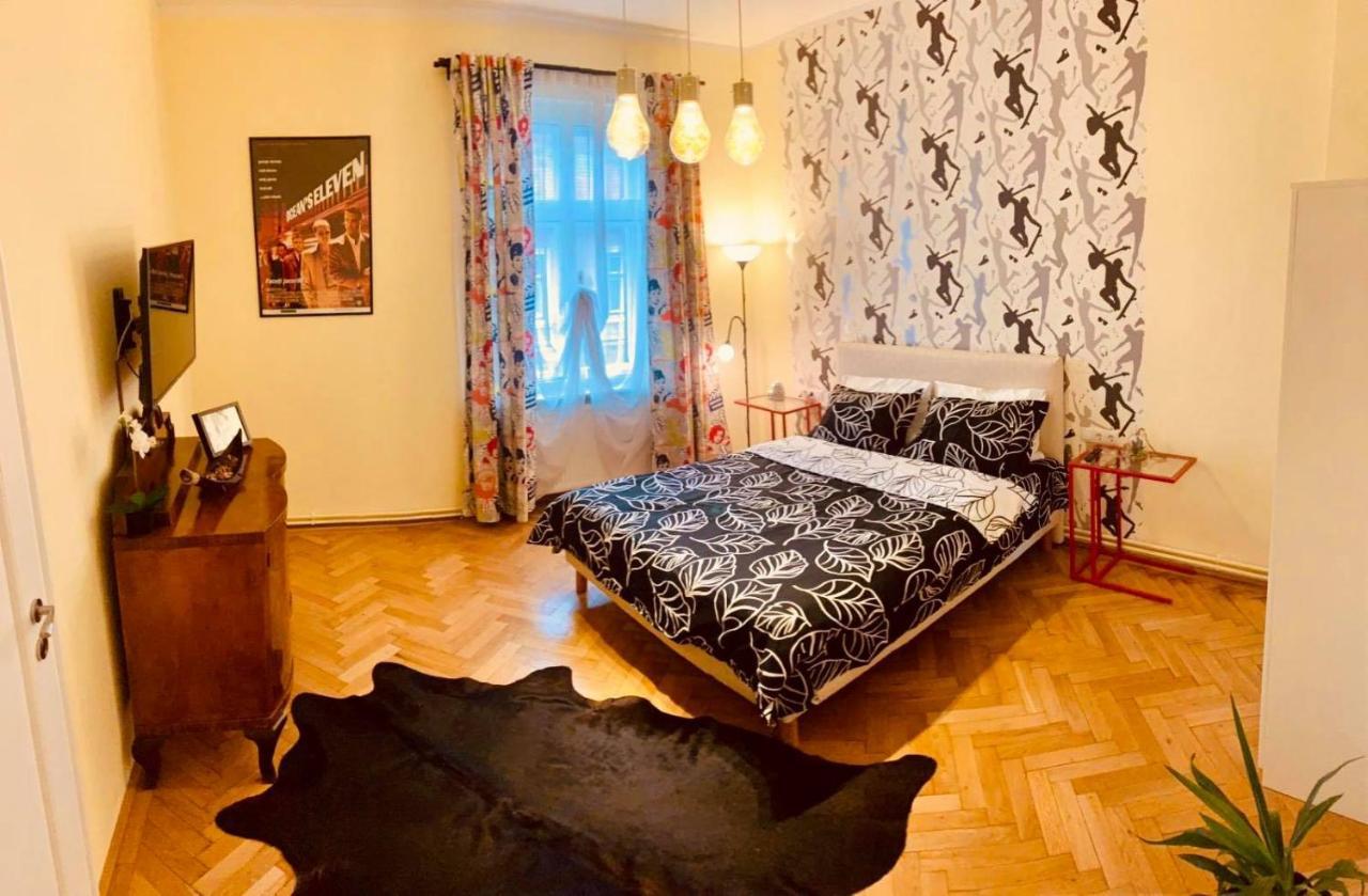 Cinematheque Ultracentral Apartment ซีบิว ภายนอก รูปภาพ