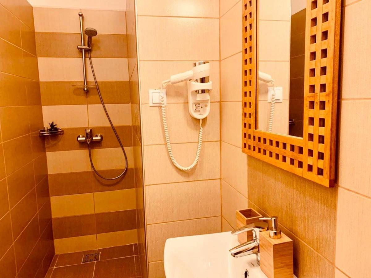 Cinematheque Ultracentral Apartment ซีบิว ภายนอก รูปภาพ